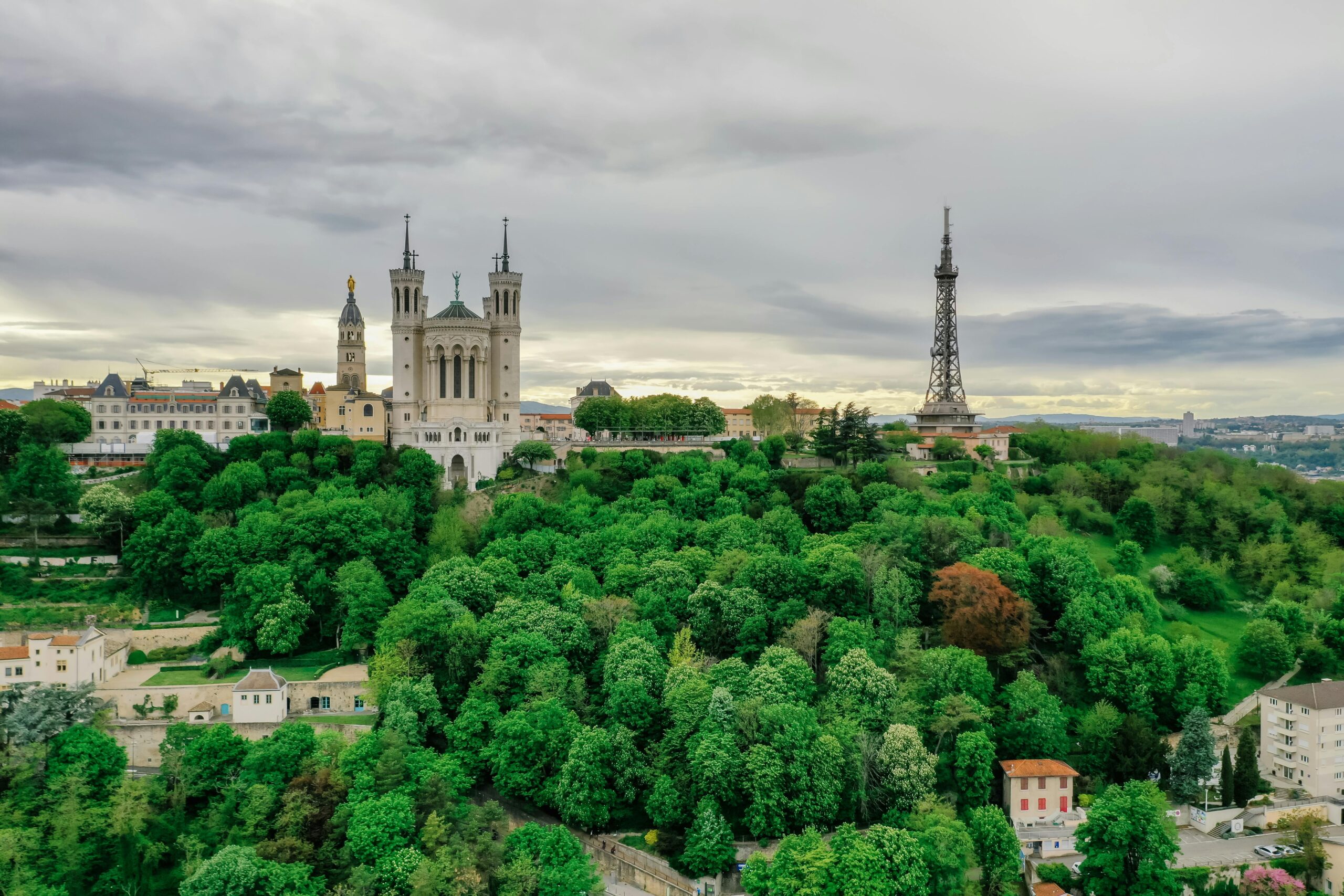 LYON